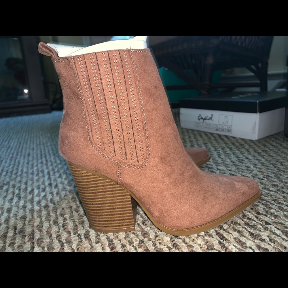 BRAND NEW QUPID BOOTIES Women’s size 6